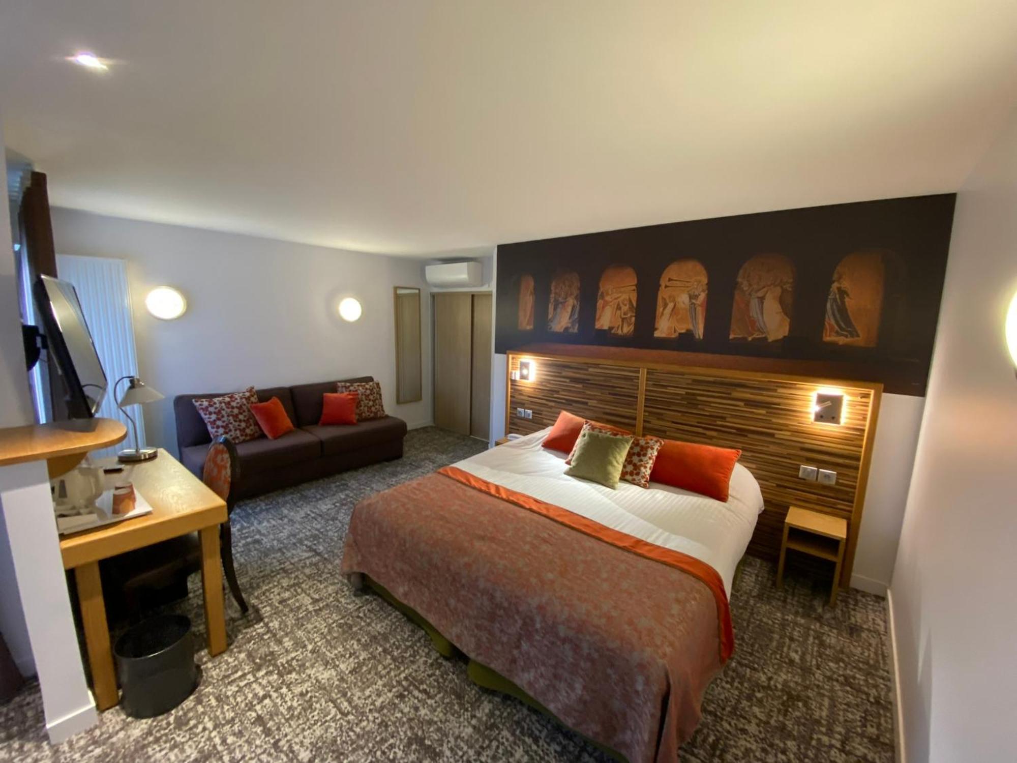 Logis - Le Christina Hotel Bourges Eksteriør billede