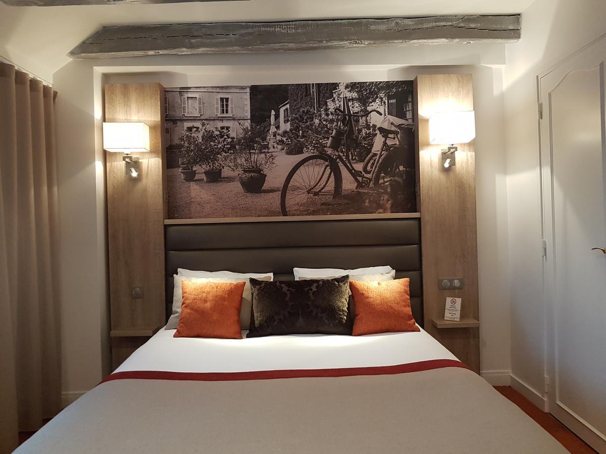 Logis - Le Christina Hotel Bourges Eksteriør billede