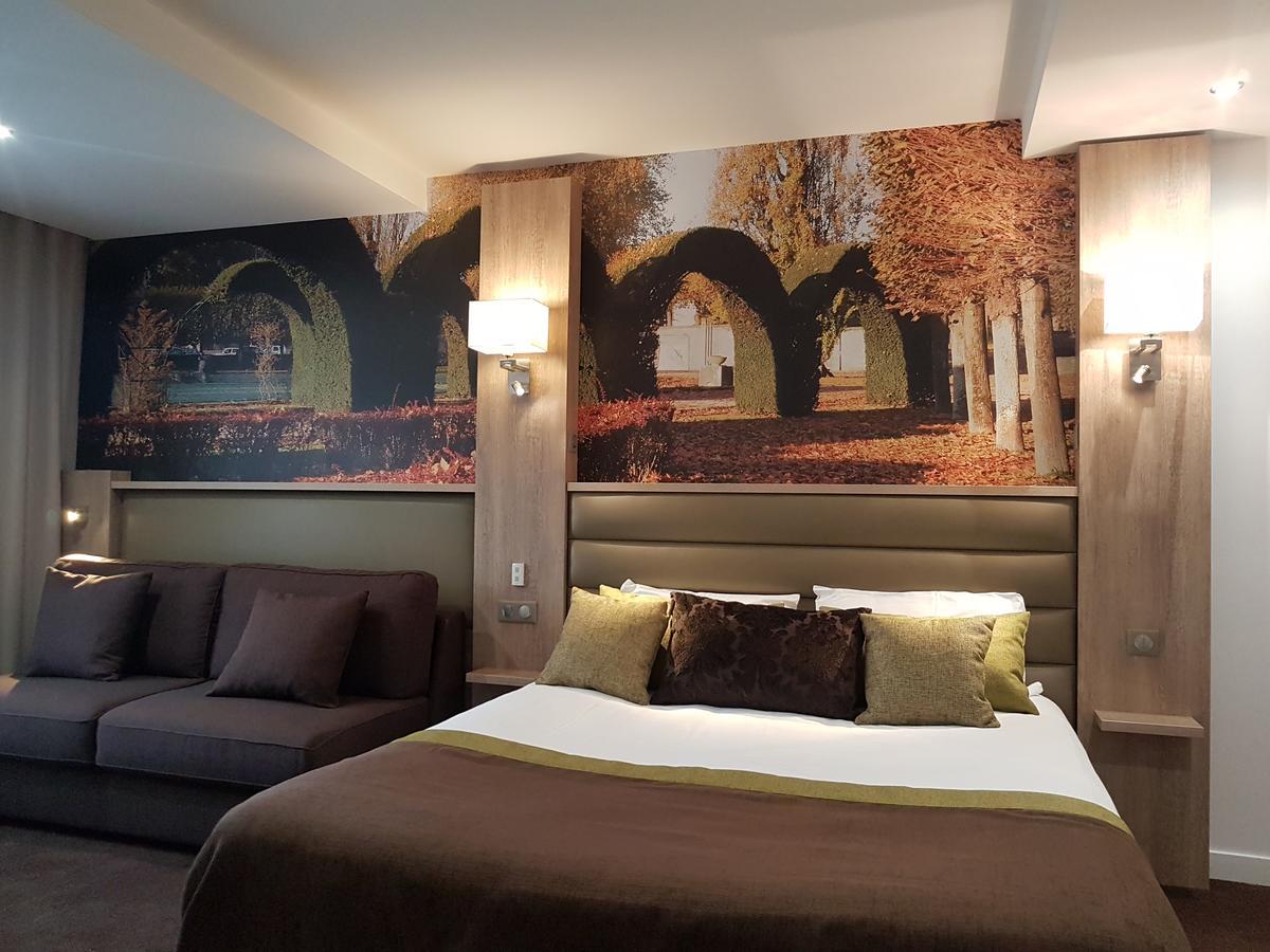 Logis - Le Christina Hotel Bourges Eksteriør billede