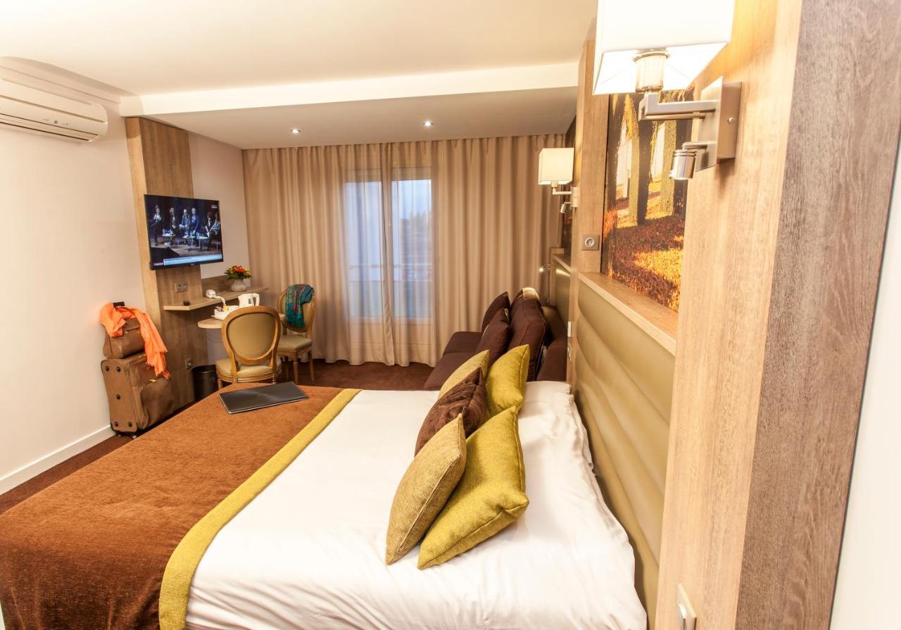 Logis - Le Christina Hotel Bourges Eksteriør billede