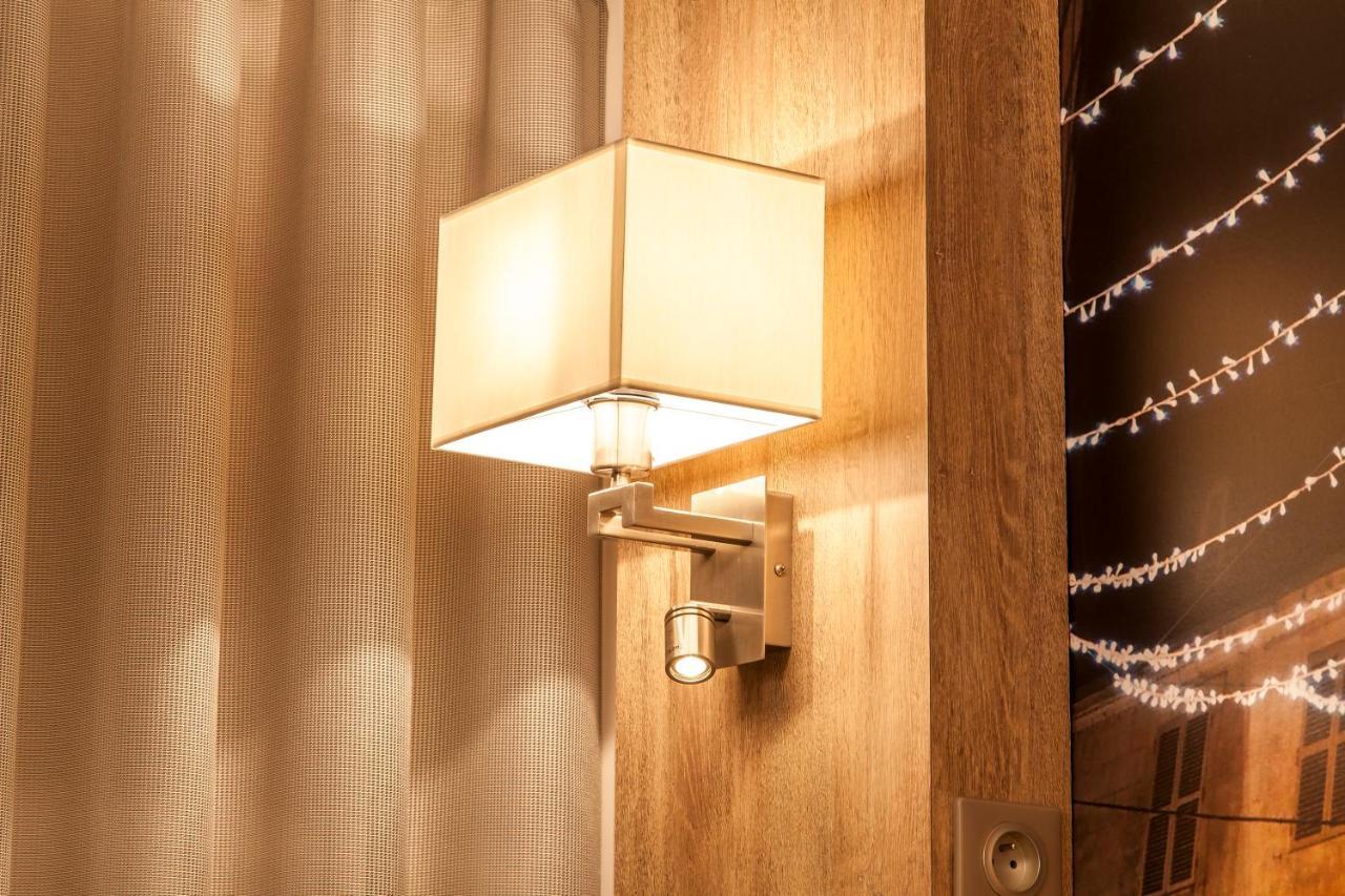 Logis - Le Christina Hotel Bourges Eksteriør billede